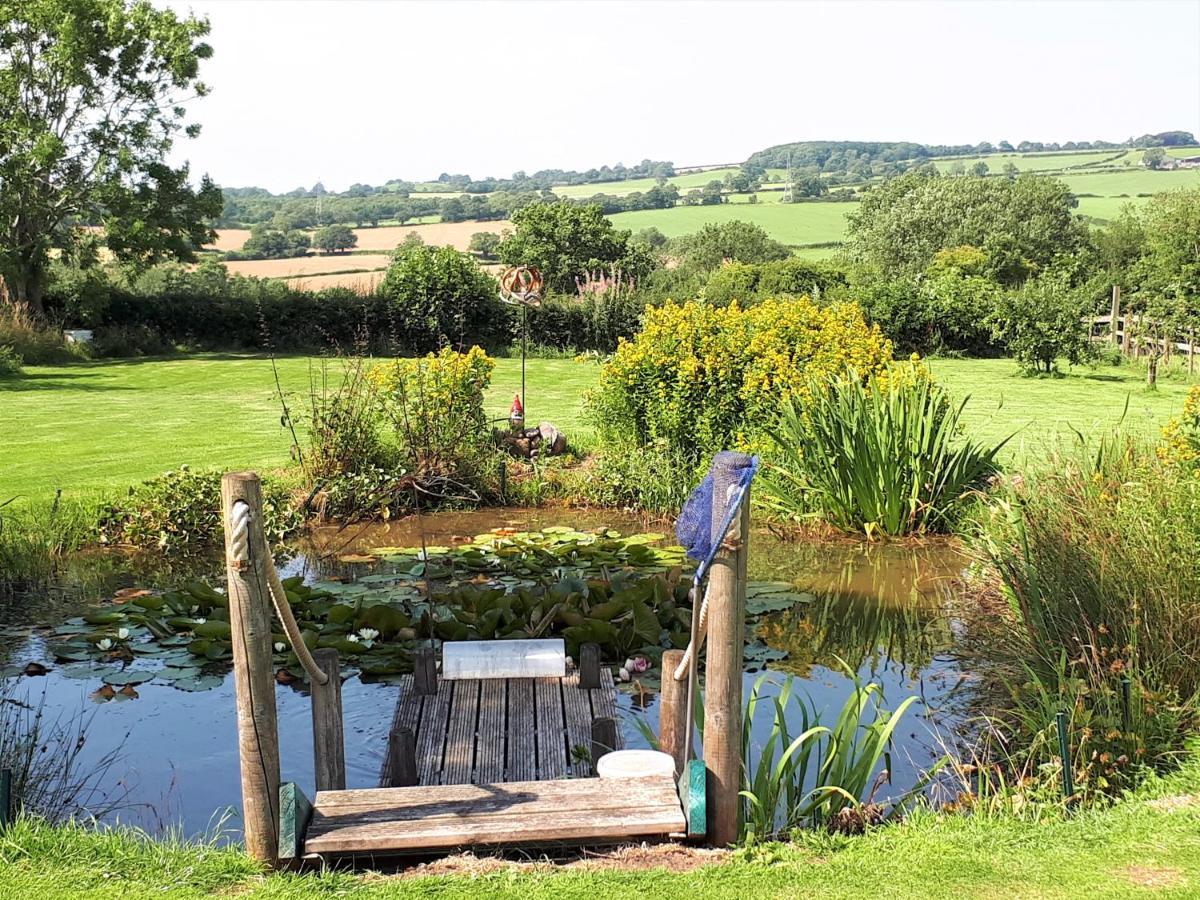 Highfields Farm B&B Stone  Luaran gambar